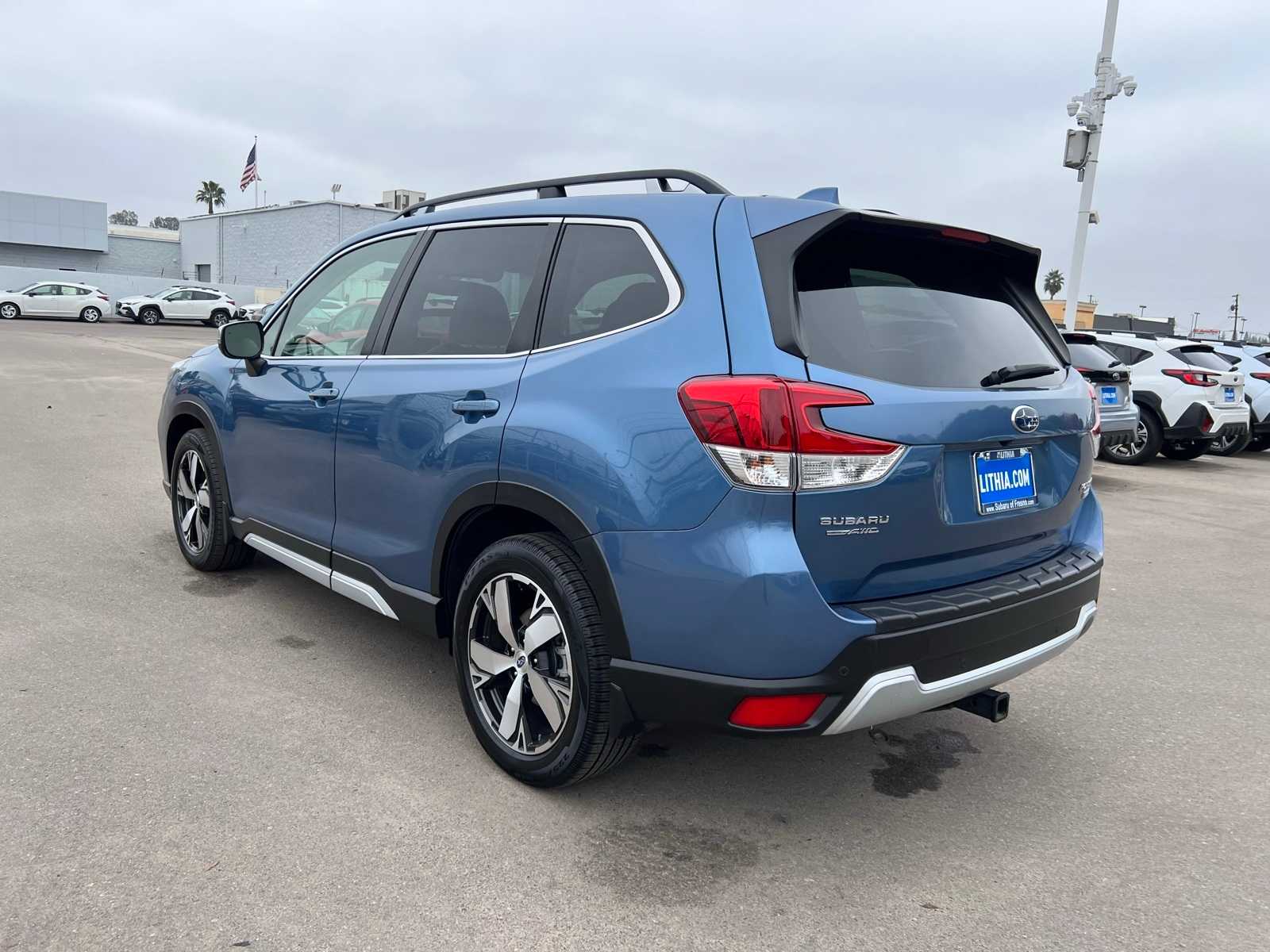 2020 Subaru Forester Touring photo 2