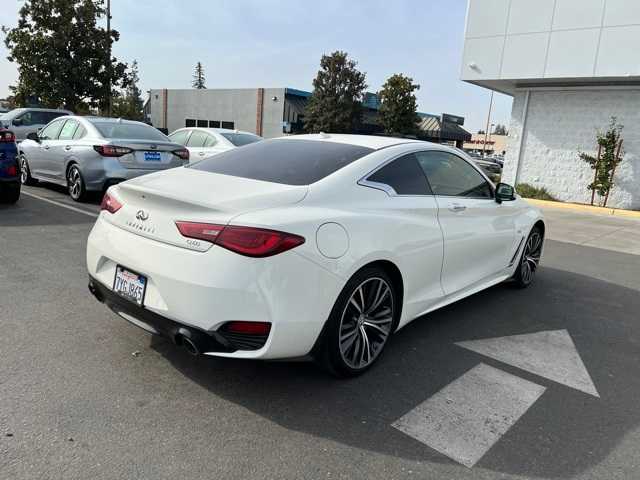 2017 INFINITI Q60 2.0t 8