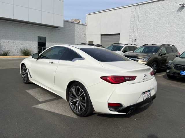 2017 INFINITI Q60 2.0t 3