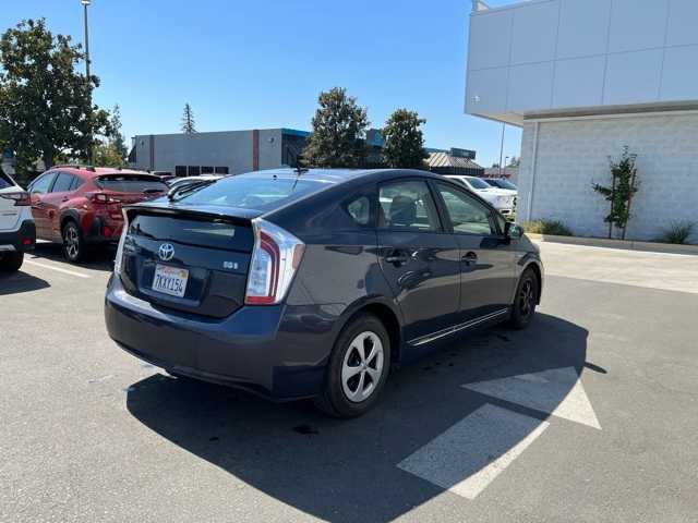 2015 Toyota Prius Four 9