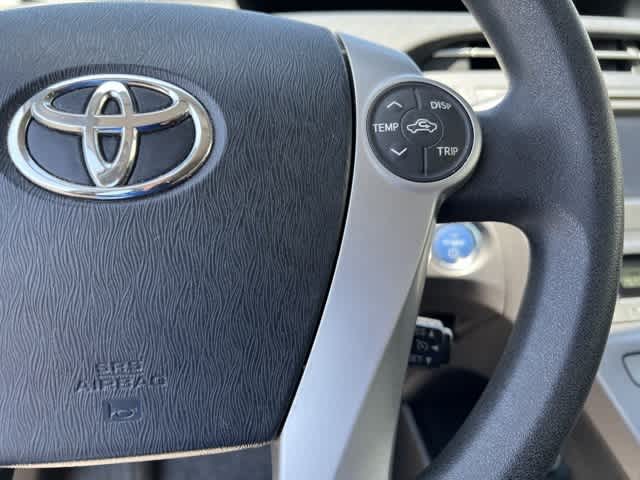 2013 Toyota Prius Two 36