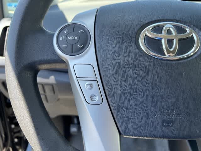 2013 Toyota Prius Two 35
