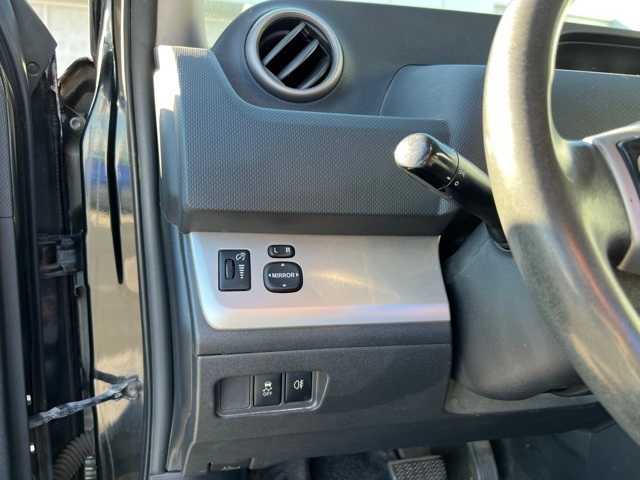 2009 Scion xB BASE 28