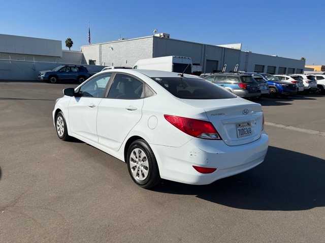 2016 Hyundai Accent SE 3