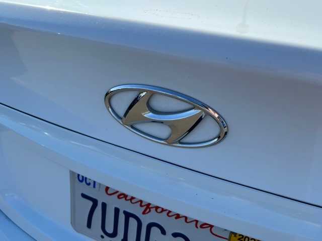 2016 Hyundai Accent SE 6