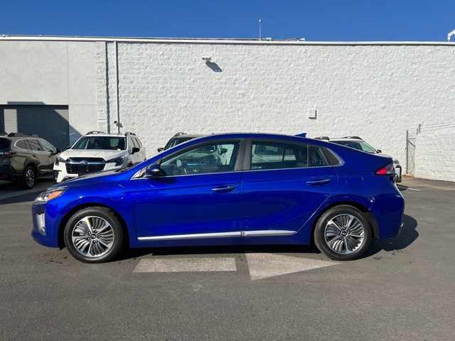 Used 2022 Hyundai Ioniq Limited with VIN KMHCX5LD4NU275855 for sale in Fresno, CA