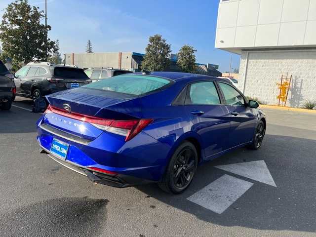 2021 Hyundai Elantra SEL 8