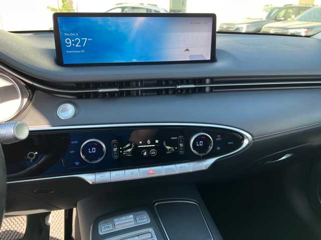 2023 Genesis GV70 2.5T 37