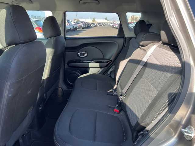 2019 Kia Soul + 18