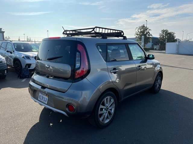 2019 Kia Soul + 8