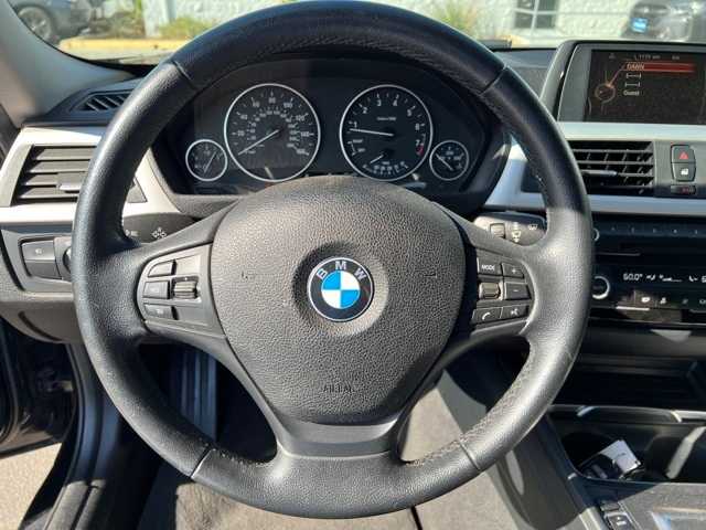 2016 BMW 3 Series 320i 29