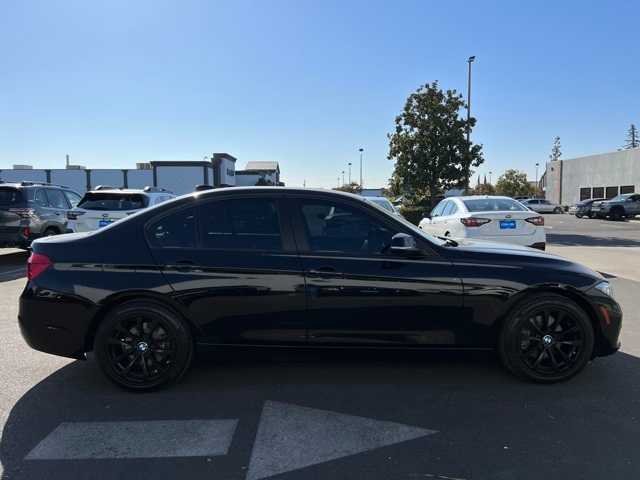 2016 BMW 3 Series 320i 9