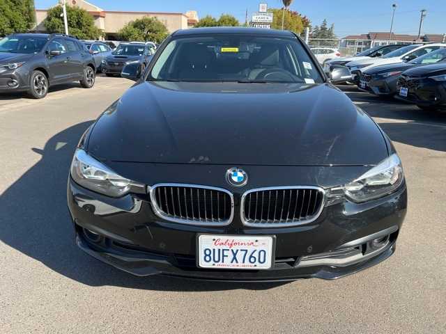 2017 BMW 3 Series 320i xDrive 12