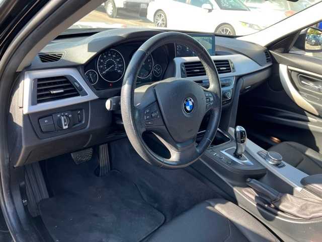 2017 BMW 3 Series 320i xDrive 14