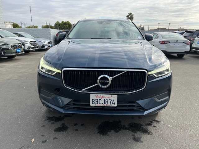 2018 Volvo XC60 Momentum 12