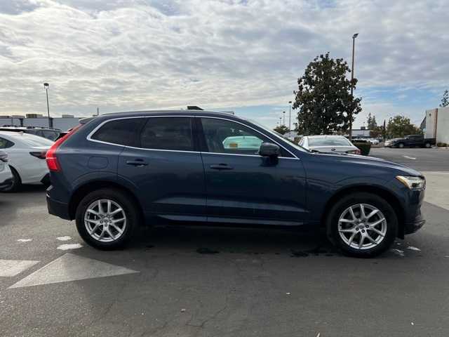 2018 Volvo XC60 Momentum 11