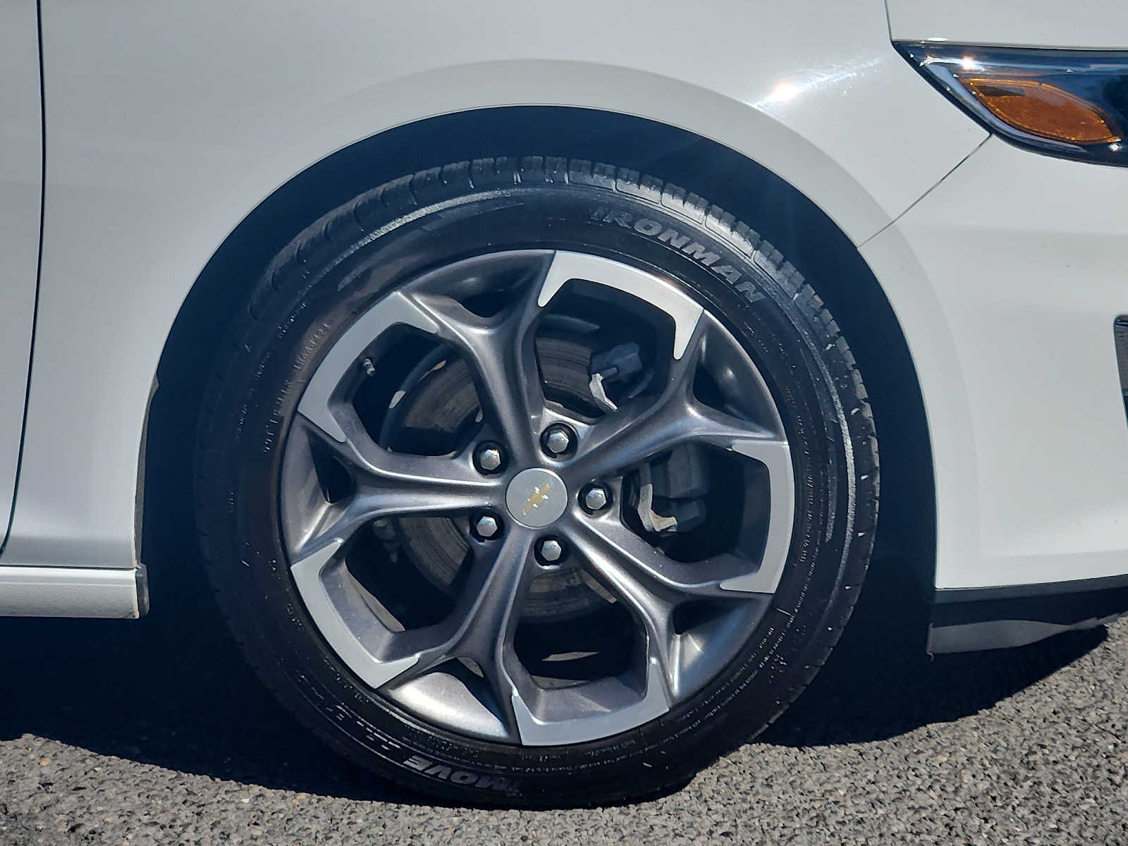 2024 Chevrolet Malibu 1LT - Photo 8
