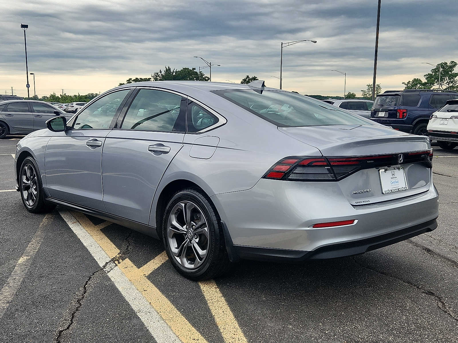 2023 Honda Accord EX - Photo 4