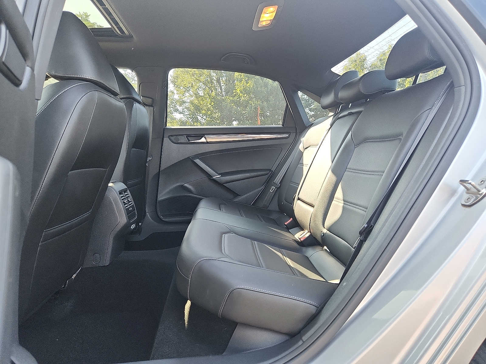 Used 2021 Volkswagen Passat Sedan