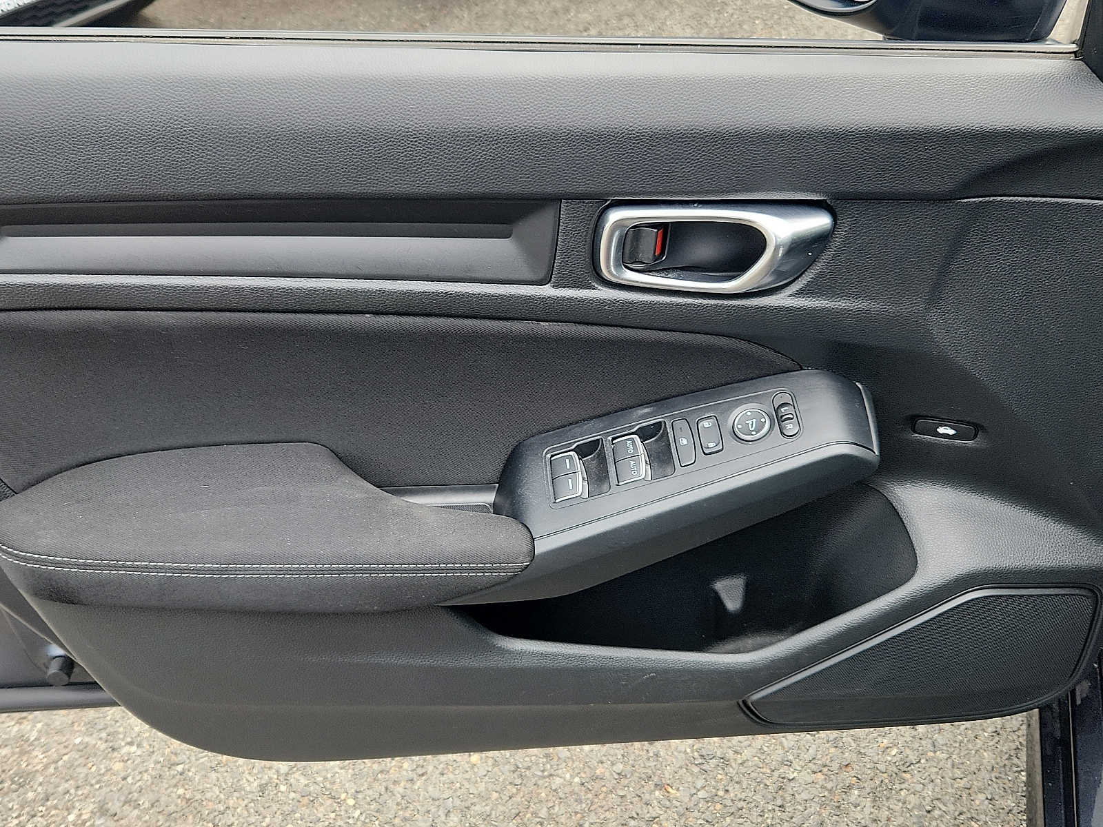 2023 Honda Civic LX - Photo 12