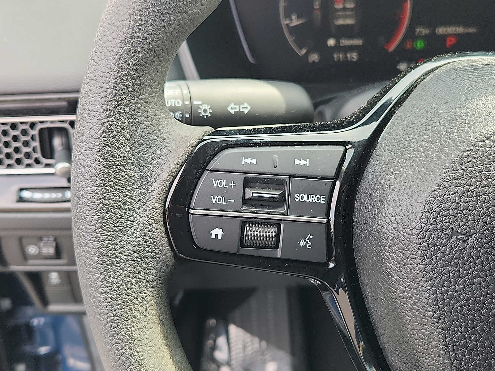 2025 Honda Civic LX - Photo 20