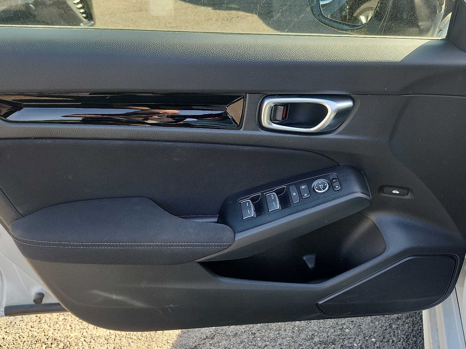 2025 Honda Civic Sport - Photo 12