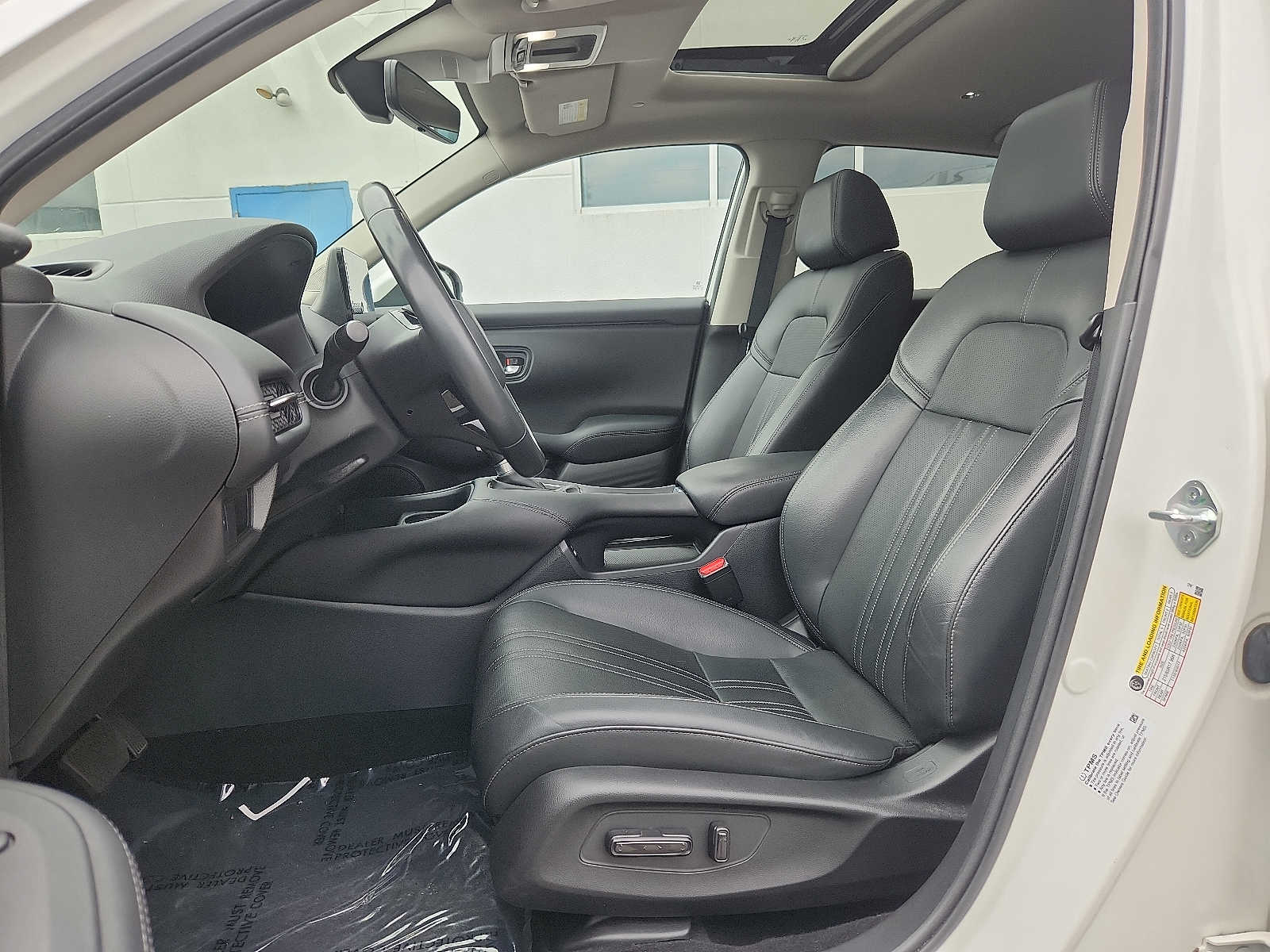 2023 Honda HR-V EX-L - Photo 13
