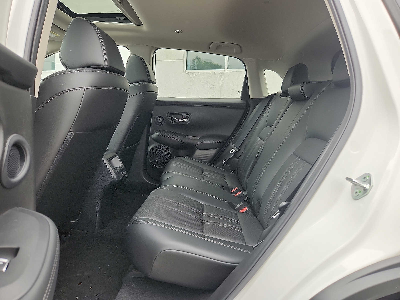 2023 Honda HR-V EX-L - Photo 10