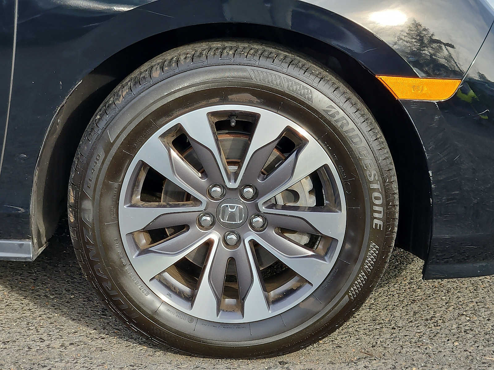 2024 Honda Odyssey EX-L - Photo 8