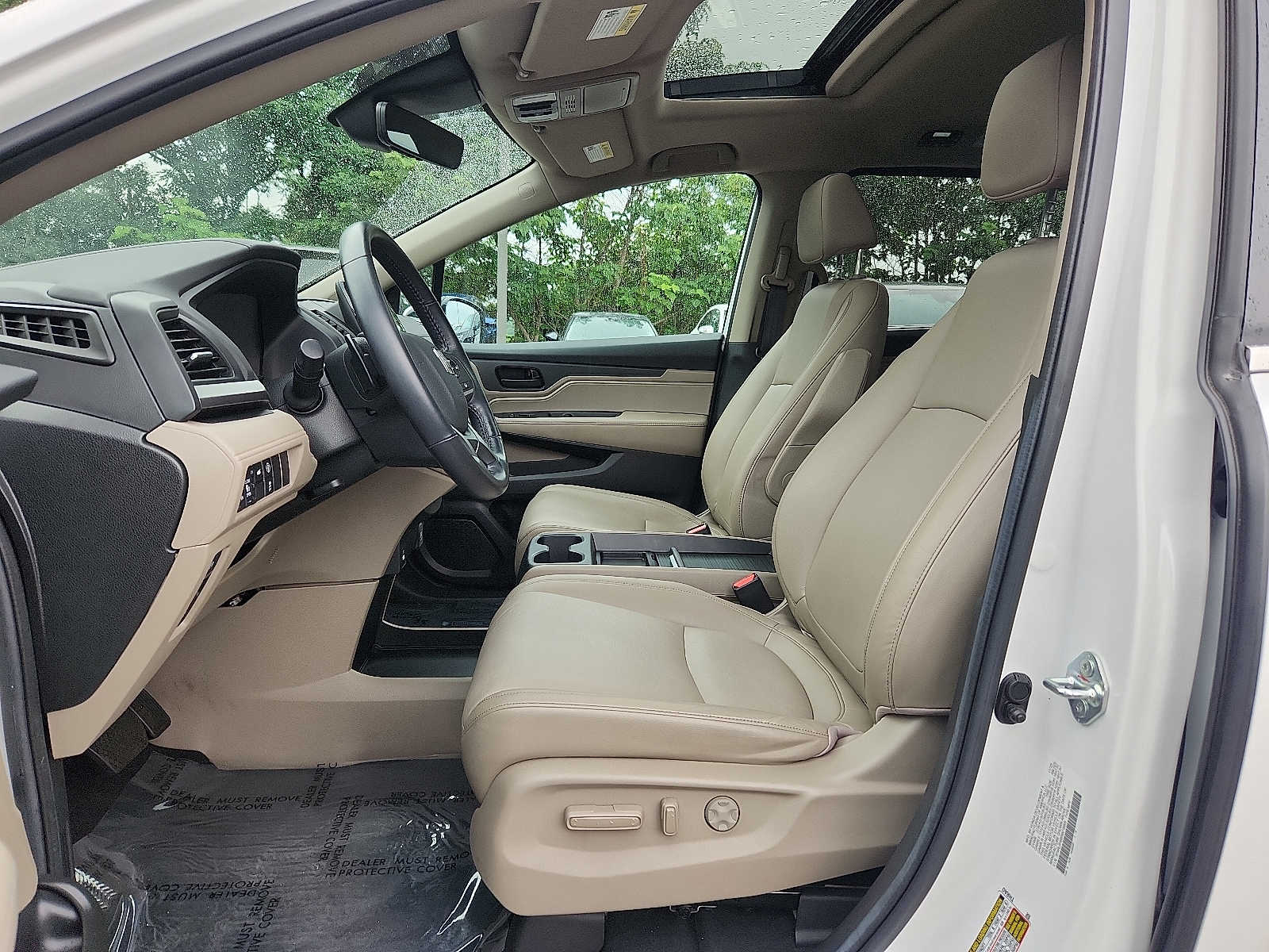 2024 Honda Odyssey EX-L - Photo 13