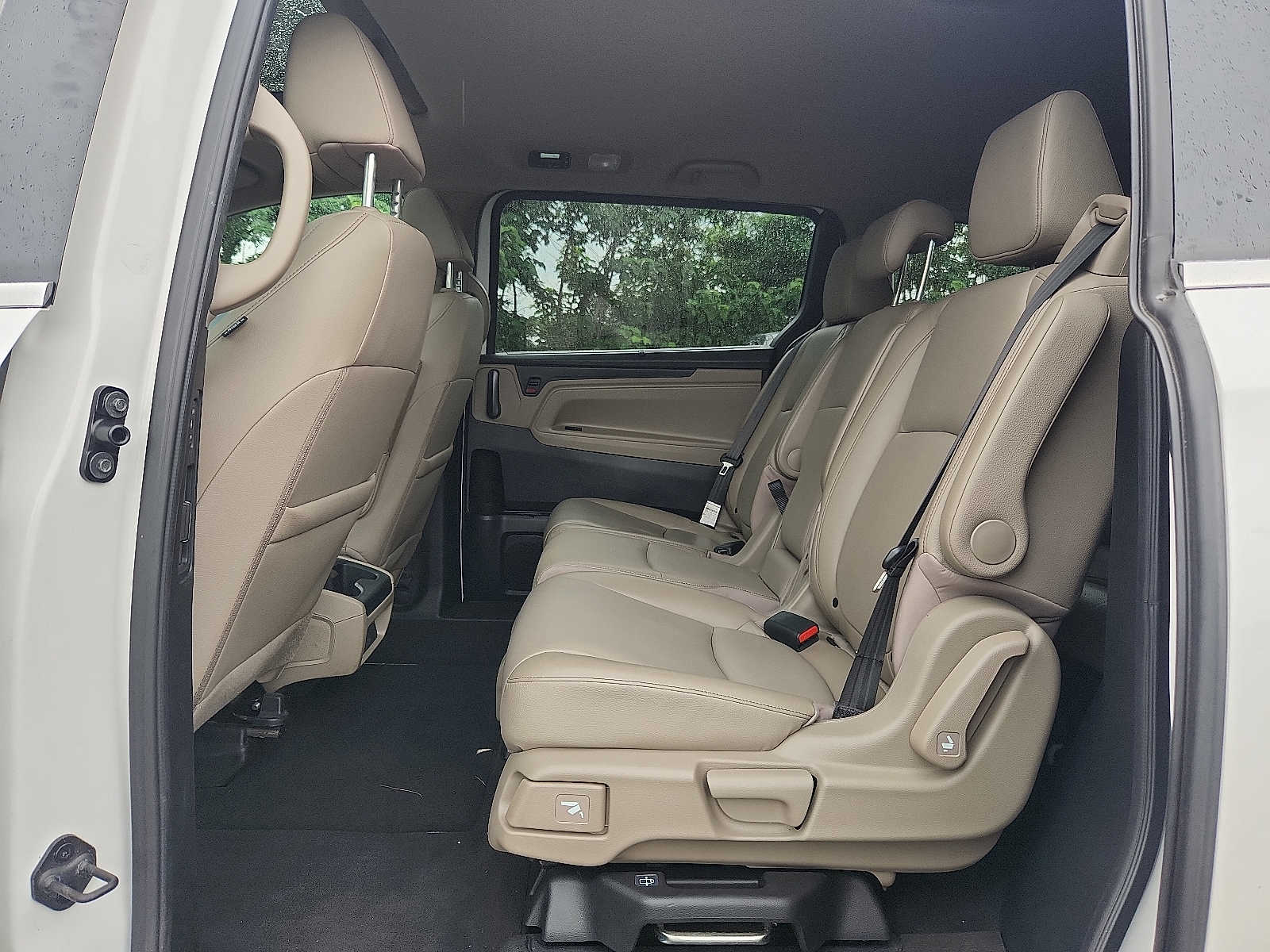 2024 Honda Odyssey EX-L - Photo 10