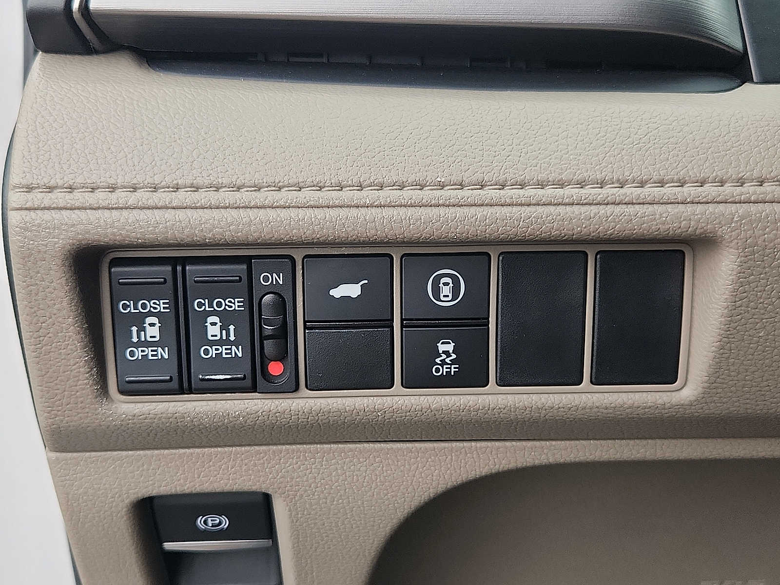 2024 Honda Odyssey EX-L - Photo 22