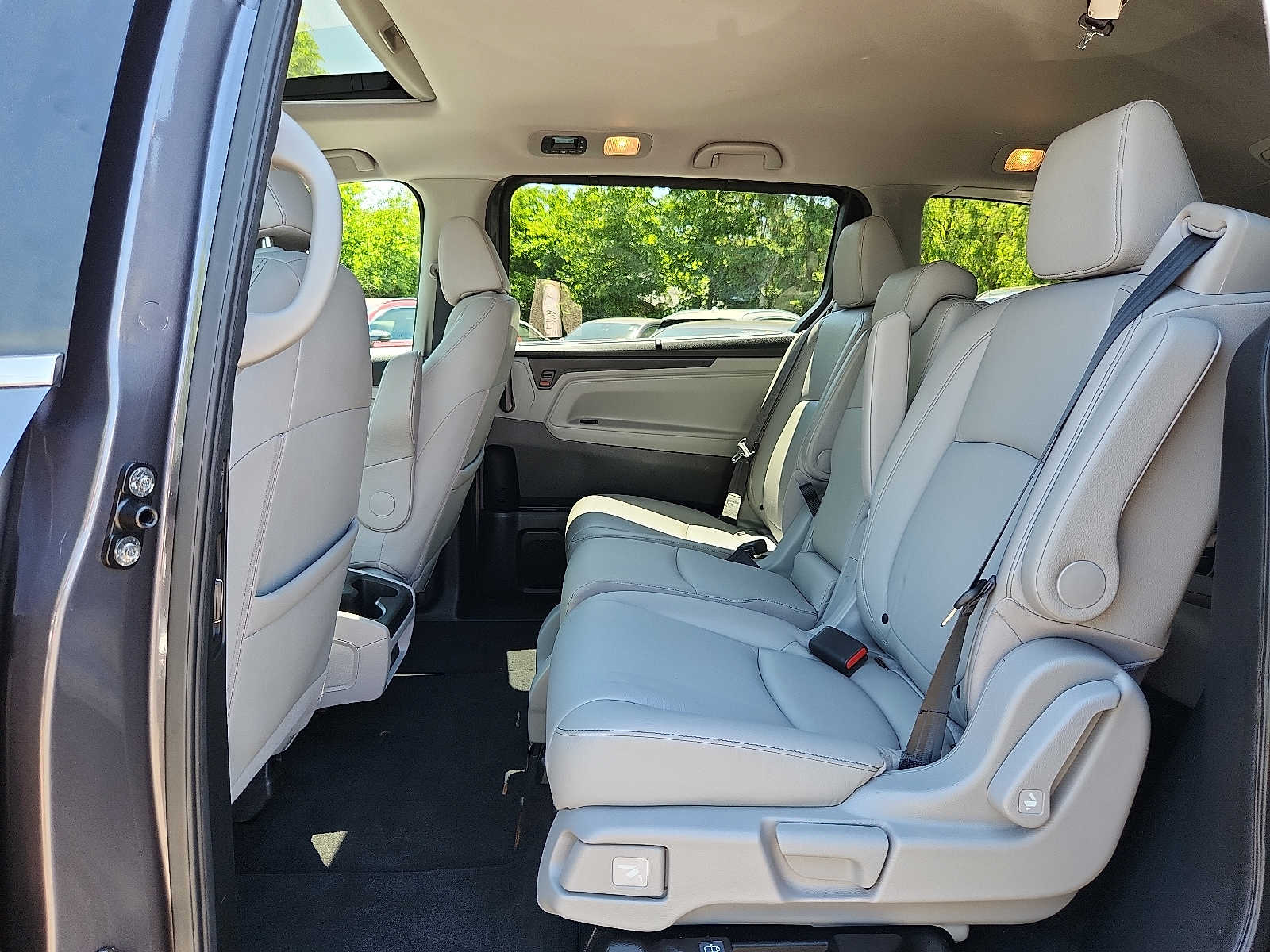 2022 Honda Odyssey EX-L - Photo 10