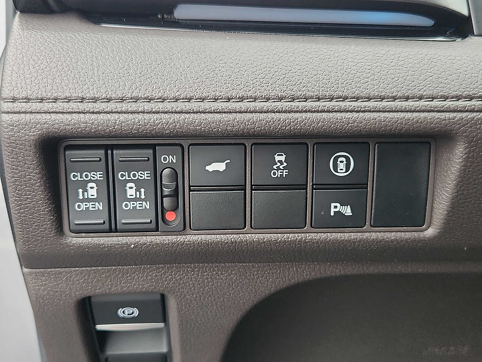 Used 2024 Honda Odyssey Van