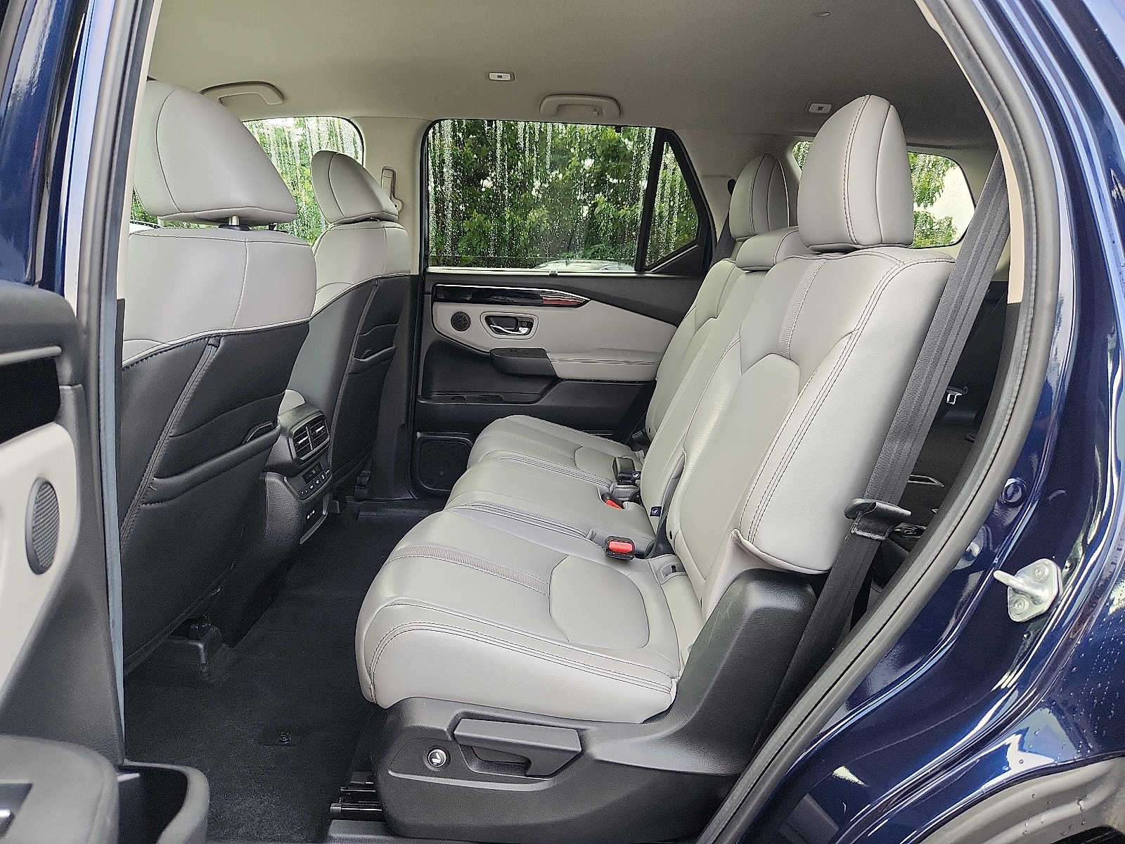 Used 2025 Honda Pilot SUV