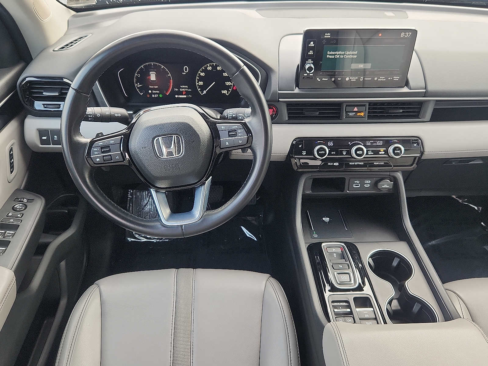 Used 2025 Honda Pilot SUV