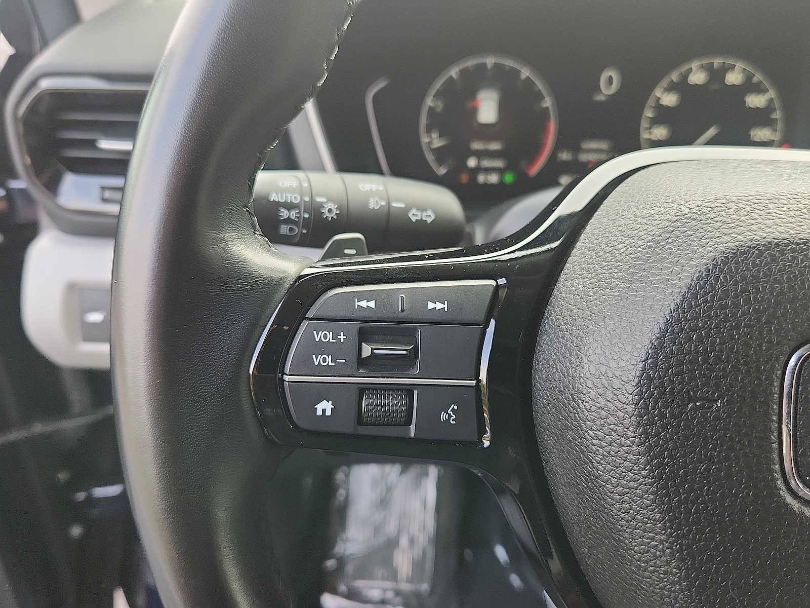 Used 2025 Honda Pilot SUV