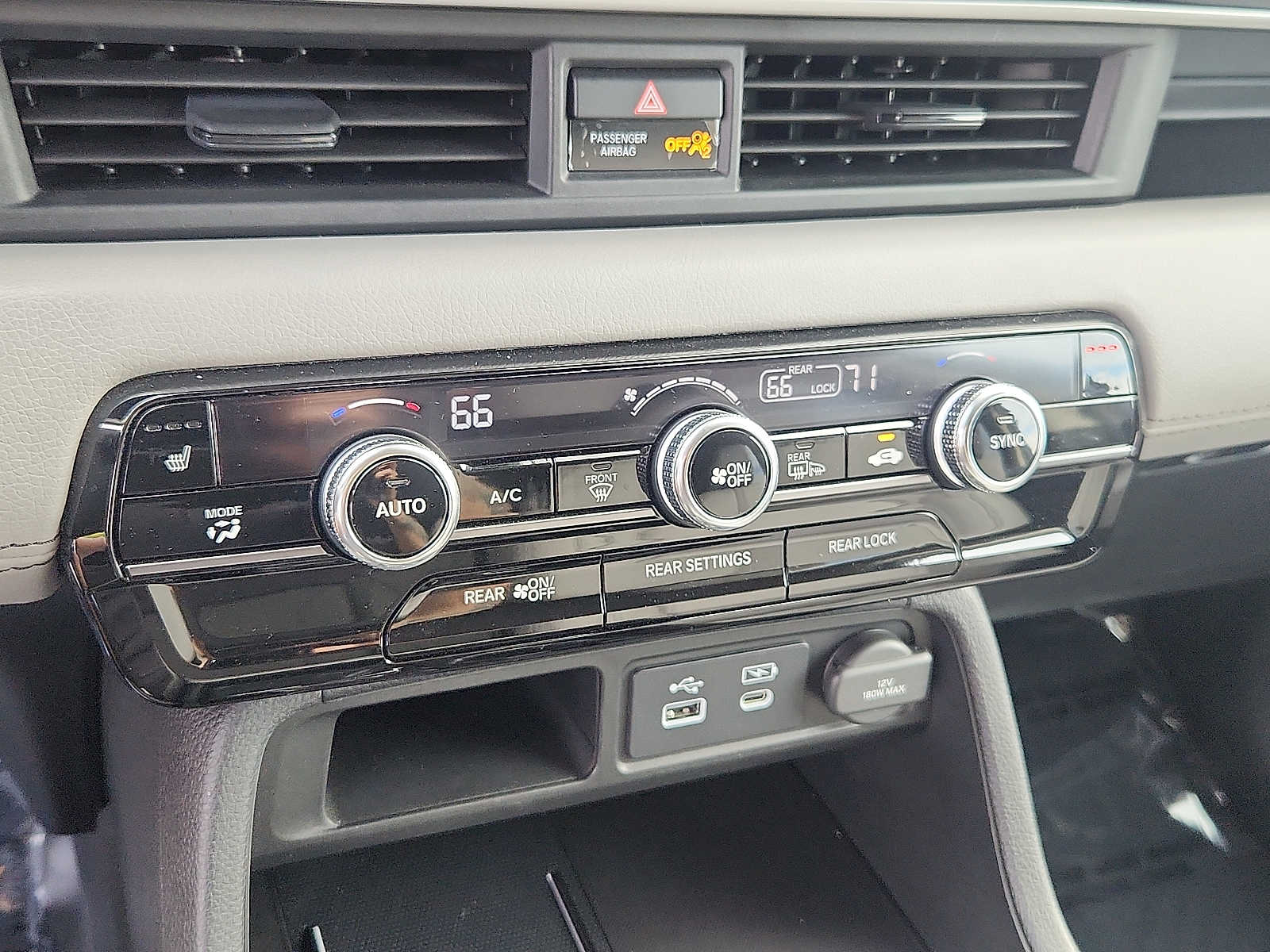Used 2025 Honda Pilot SUV