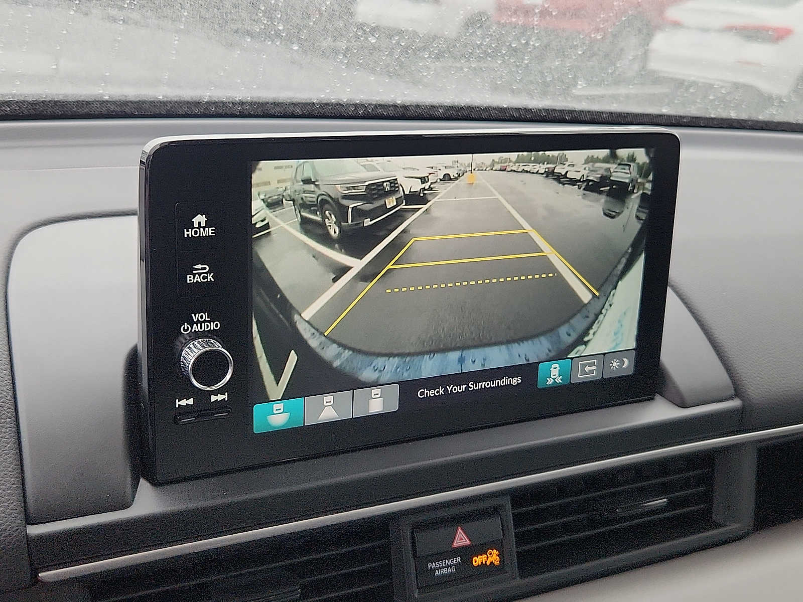 2025 Honda Pilot Touring - Photo 17
