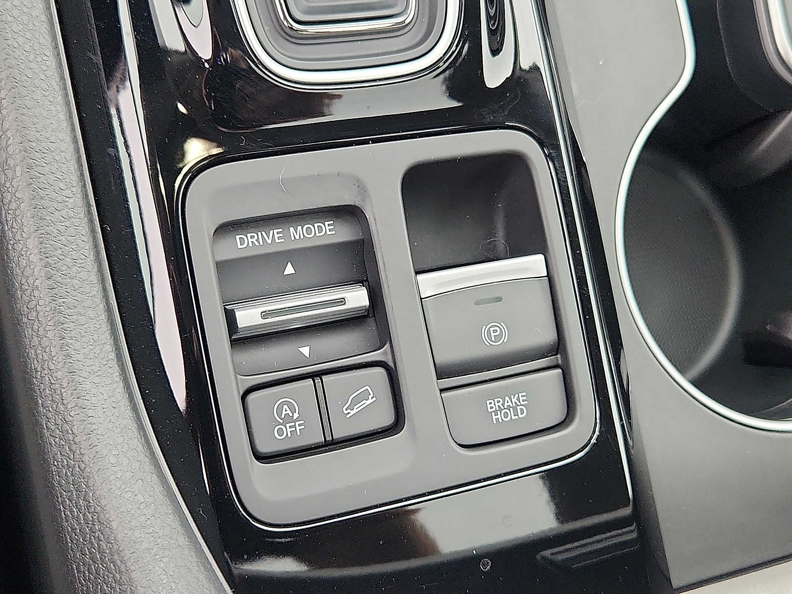 2025 Honda Pilot Touring - Photo 25