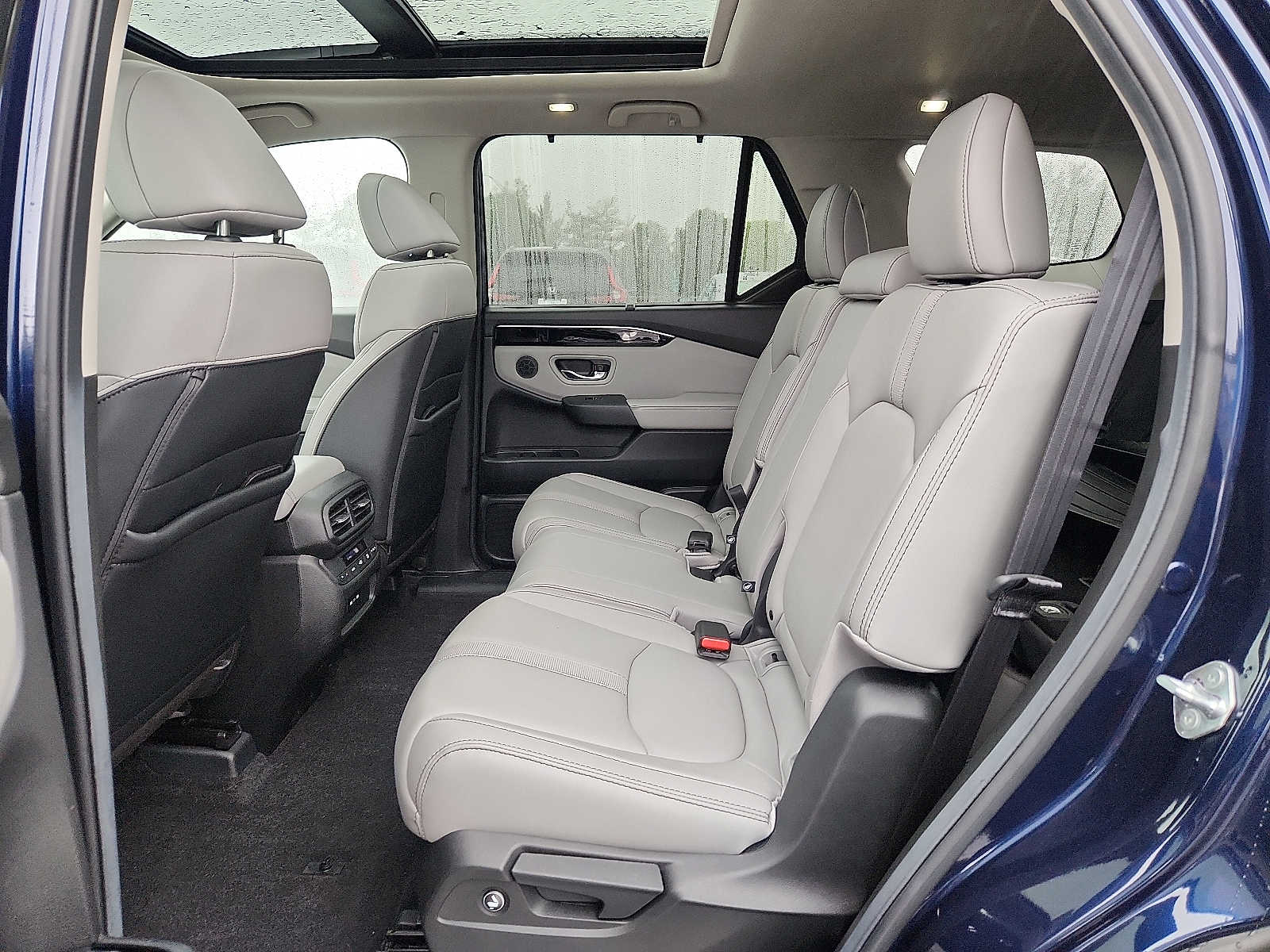 2025 Honda Pilot Touring - Photo 10
