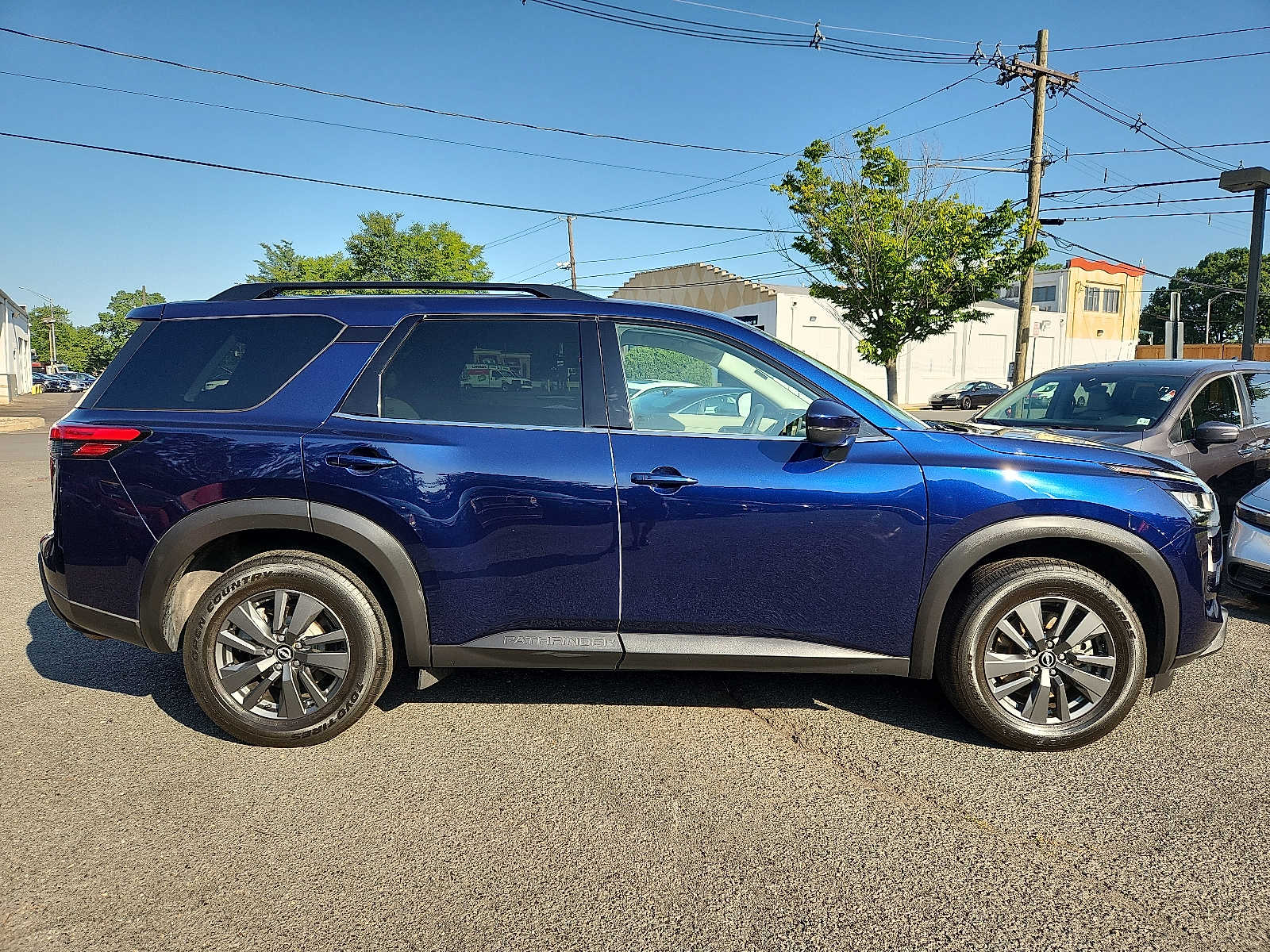 Used 2022 Nissan Pathfinder SUV