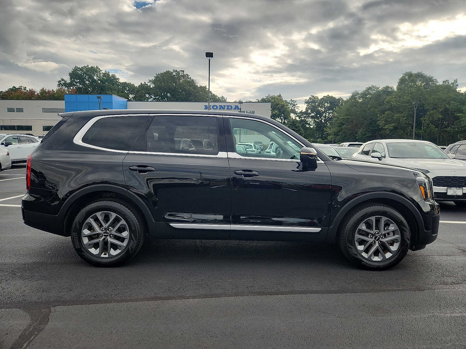 Used 2024 Kia Telluride SUV