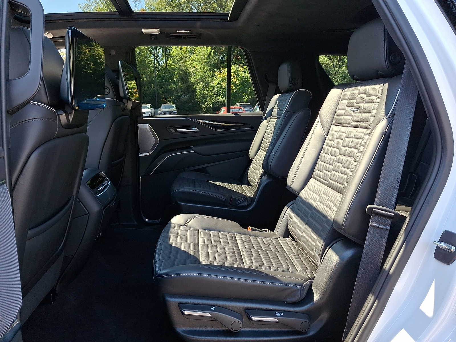 Used 2024 Cadillac Escalade SUV