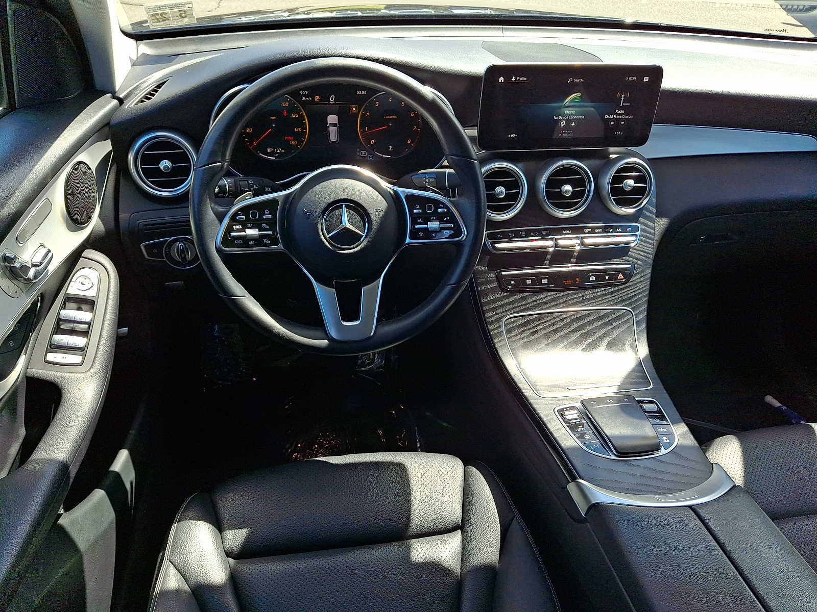 2022 Mercedes-Benz GLC GLC300 - Photo 11