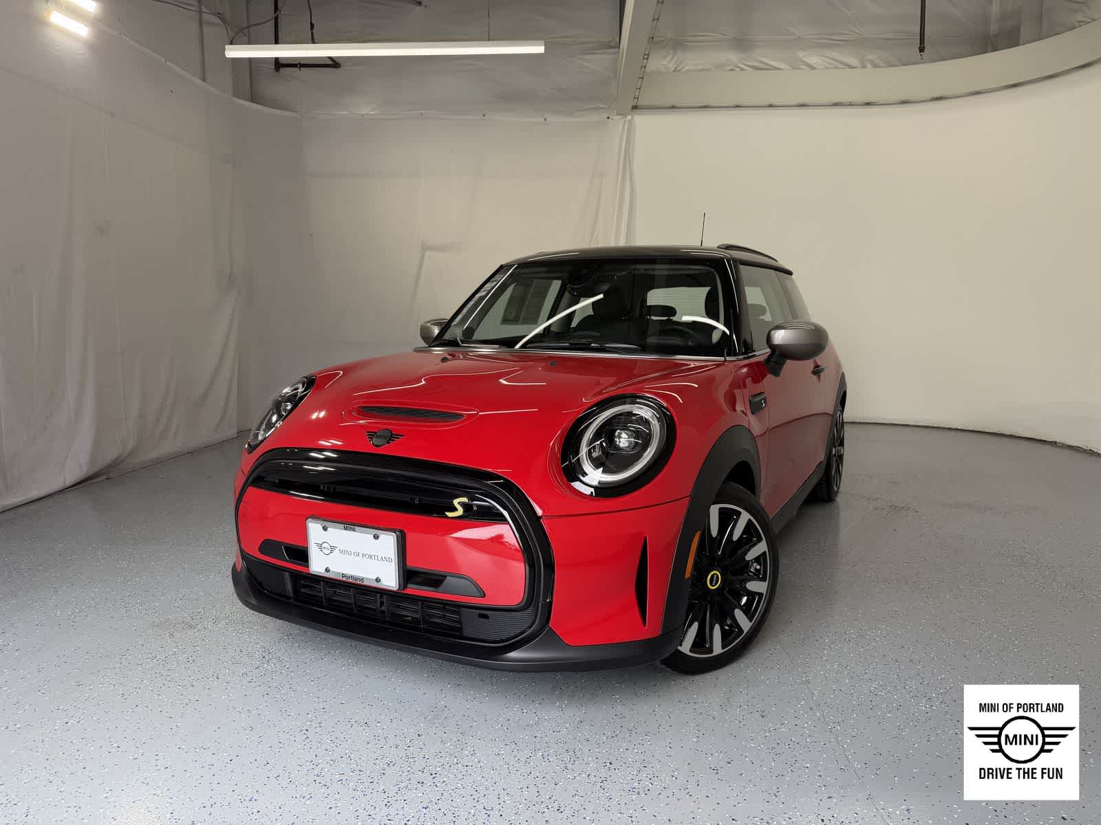 2024 MINI Cooper SE 2-Door Hatchback FWD    