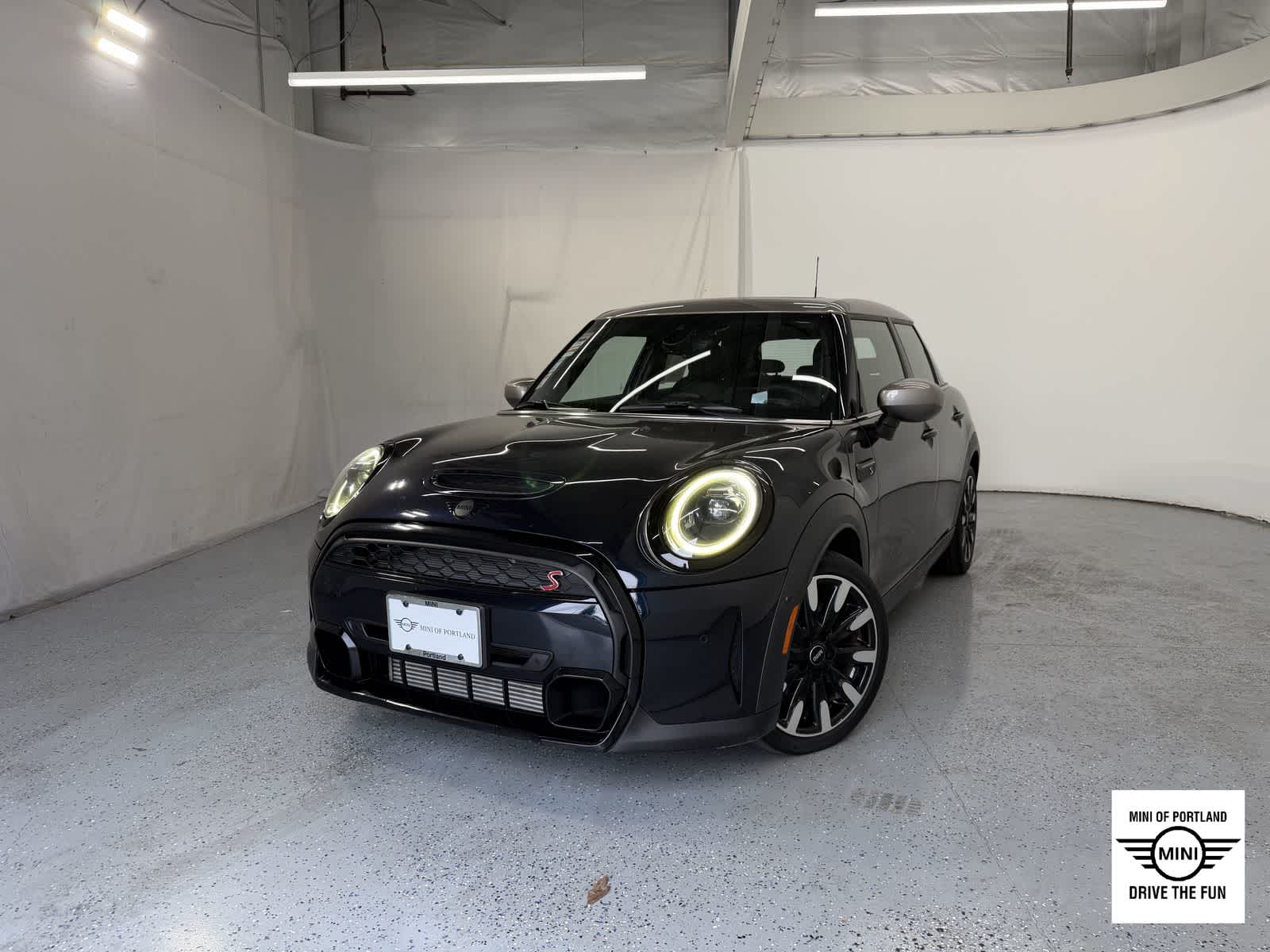 MINI Yours Enigmatic Black Metallic 2024 MINI Cooper Hatchback Front-Wheel Drive 7-Speed Automatic