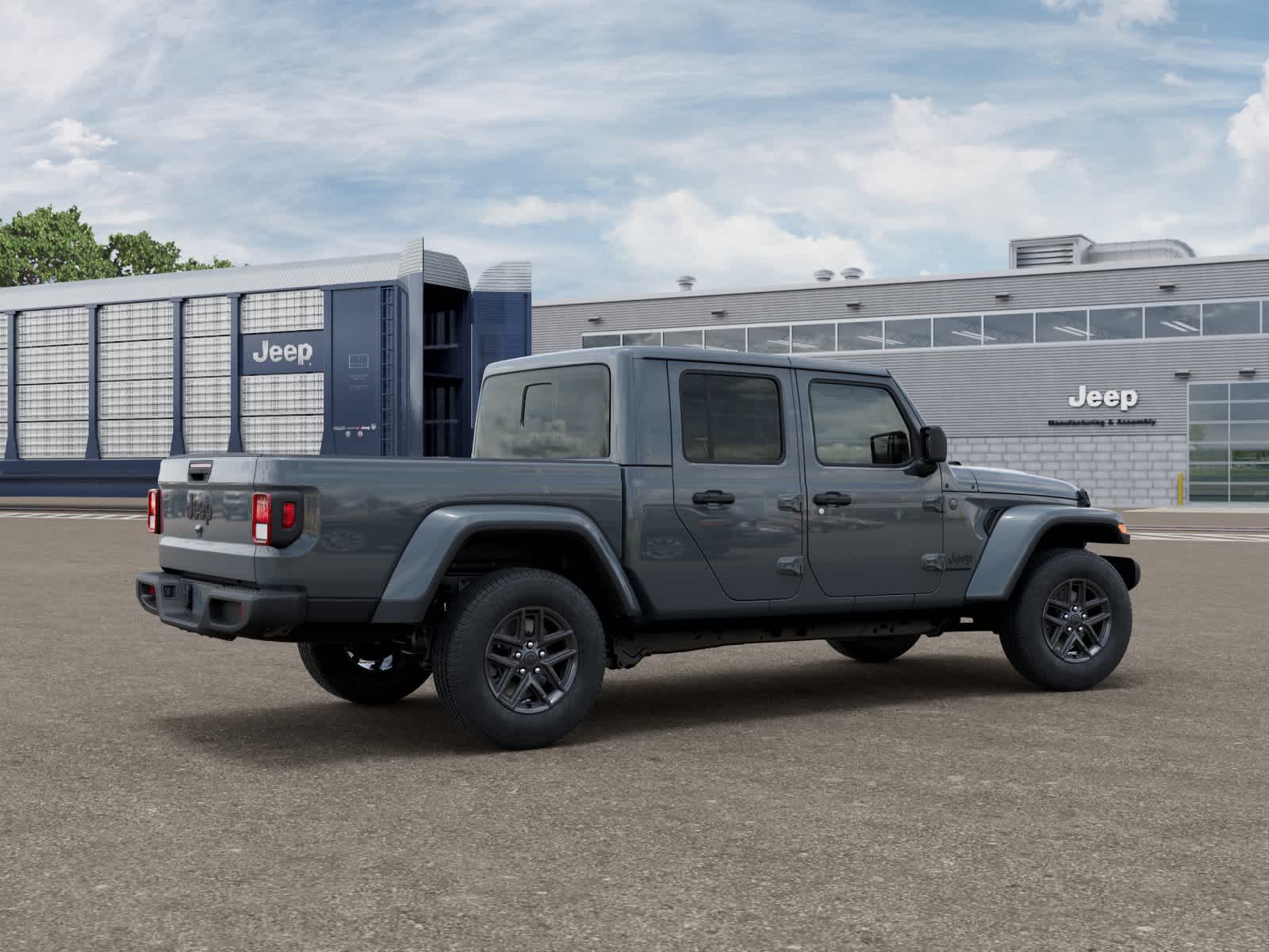 View vehicle photo 5