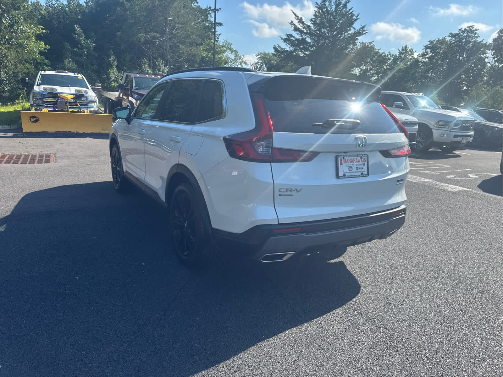 View vehicle photo 7