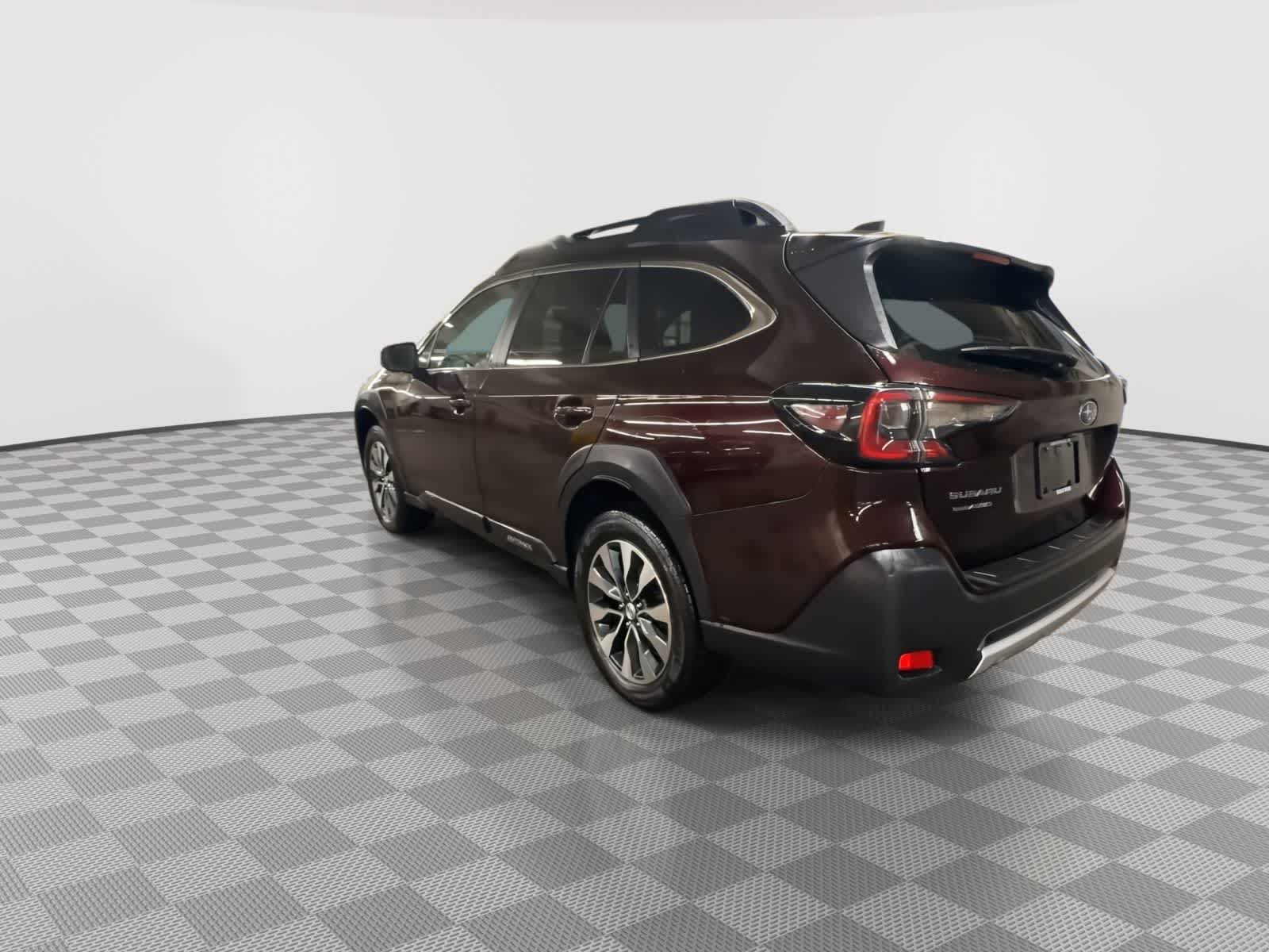 View vehicle photo 6